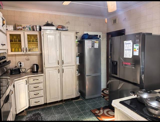 4 BEDROOM HOUSE FOR SALE IN MALVERN